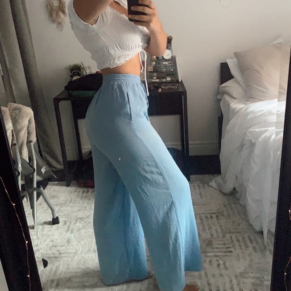 Lose light blue pants - Picture 2 of 3